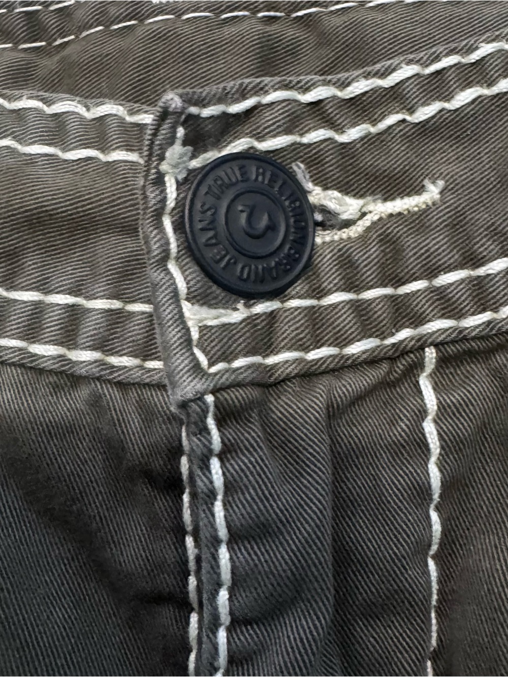 True Religion Cargo Shorts Thick Stich Olive Green Mens Sz. 33 - Picture 5 of 12